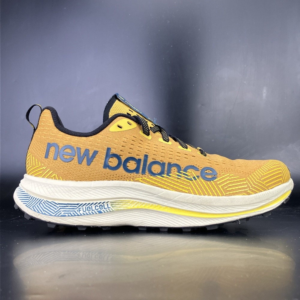 New Balance FuelCell SuperComp Trail - Men's Size 8.5 'Butterscotch' (MTTRXCY1)